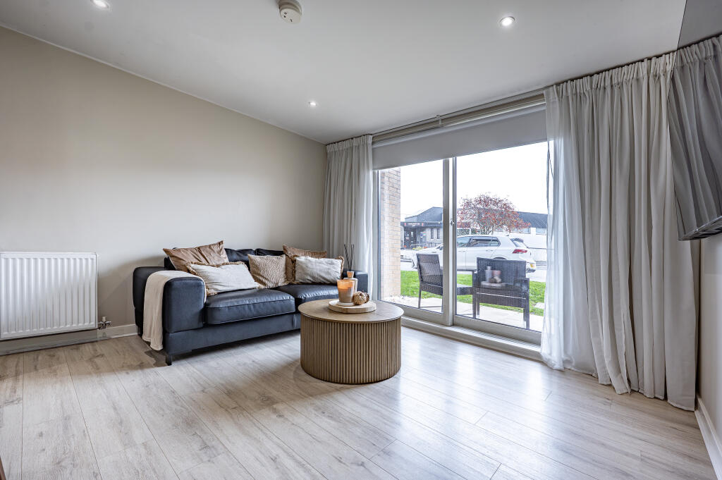 Apartment in Glasgow - View 2