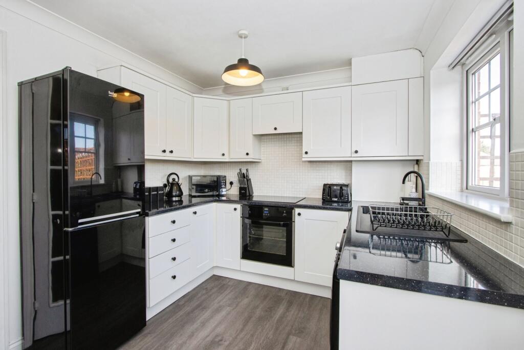 House in Wakefield - View 3