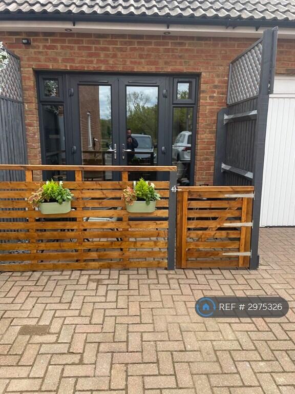 Main image of property: Farmers View, Slip End, LU1