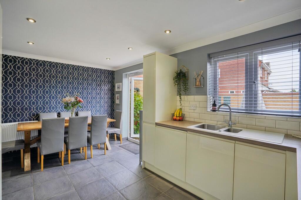 House in Cherwell, Langford Village, Bicester - More