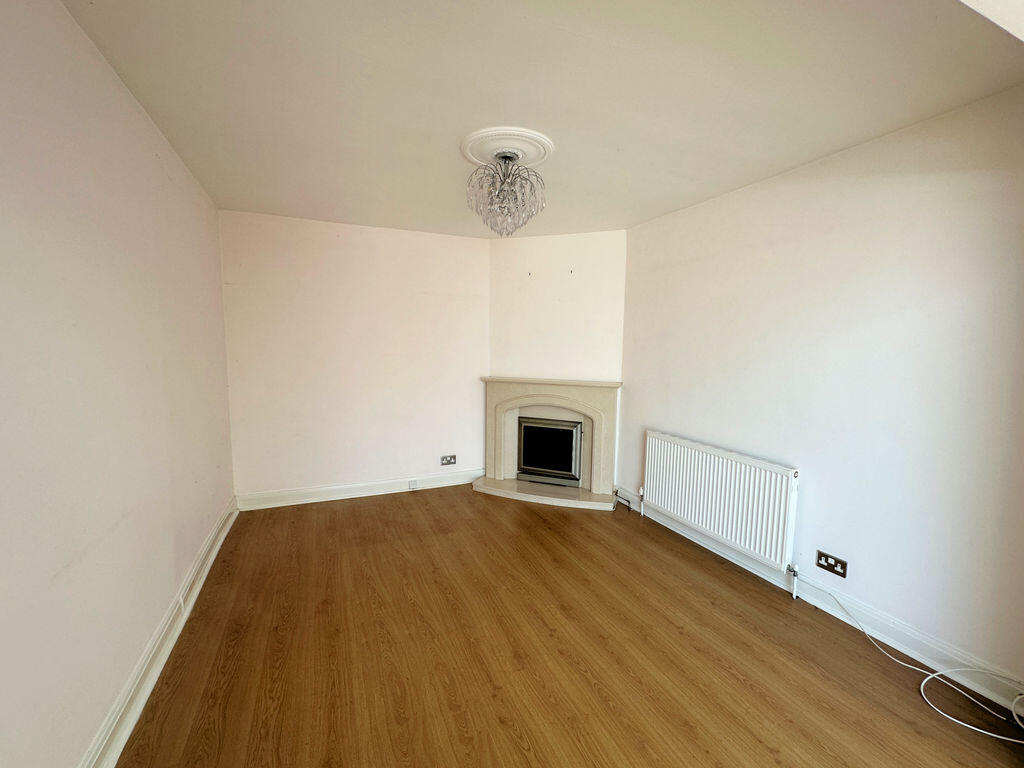 Myrtle Avenue, Portchester - View 5