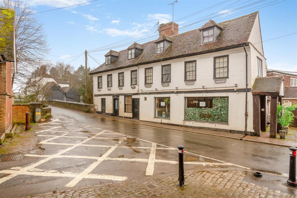 Main image of property: High Street, Yalding, Maidstone