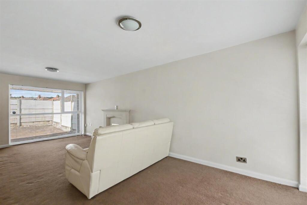 House in Nottingham - View 5