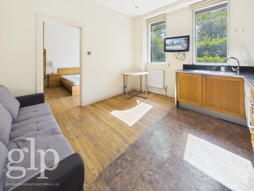Main image of property: Porchester Gate, Hyde Park, W2