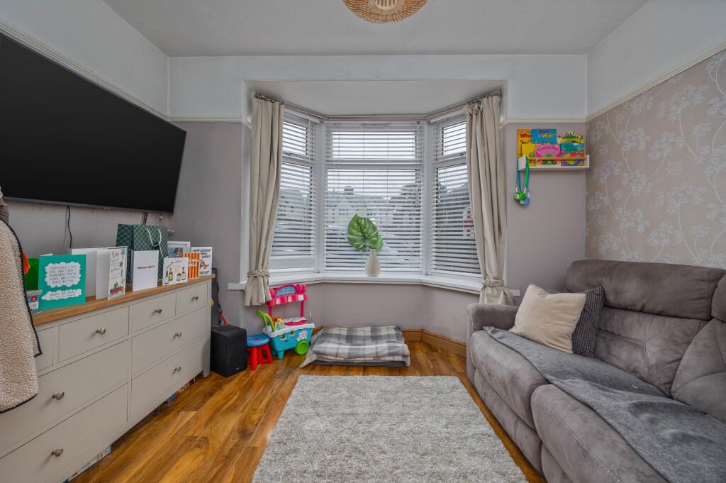 House in Walsall, Lane Head - View 5