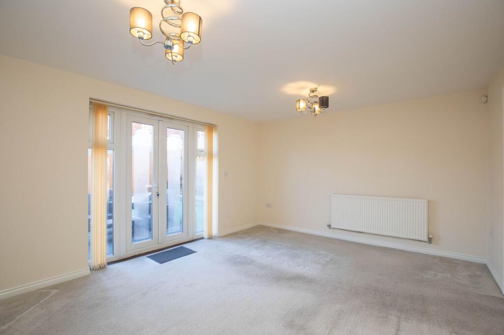 Lon Yr Helyg, Coity, Bridgend, CF35 6 photo 3