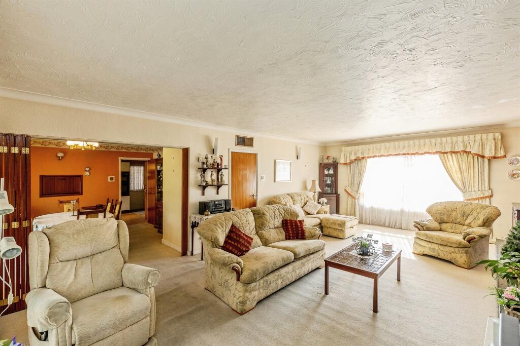 House in Kingswood, Hanham Abbots - View 3