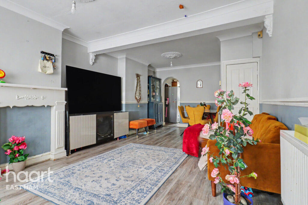 House in London - View 5