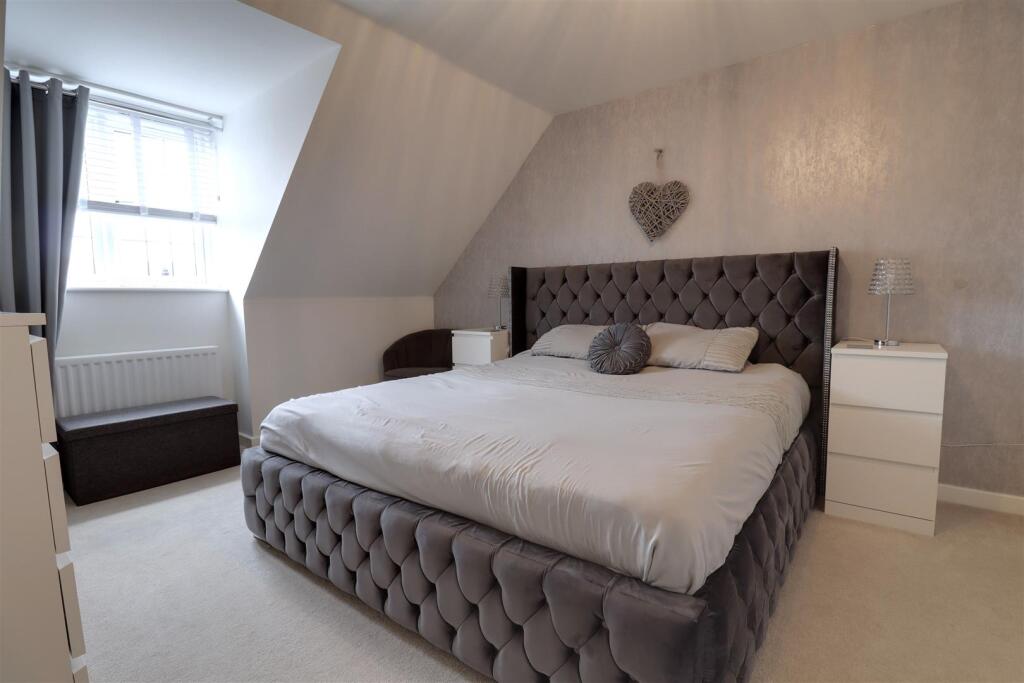 Wheatfield Drive, Leighton, Crewe photo 3