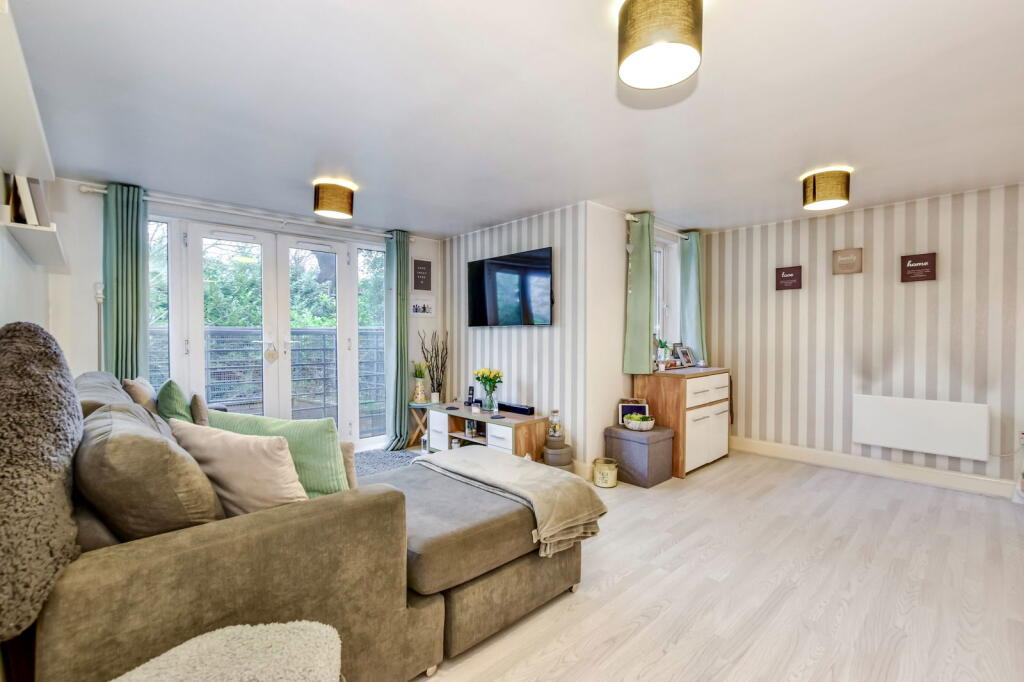 Additional image 6 of The Uplands, Bricket Wood, St. Albans, AL2 3UW