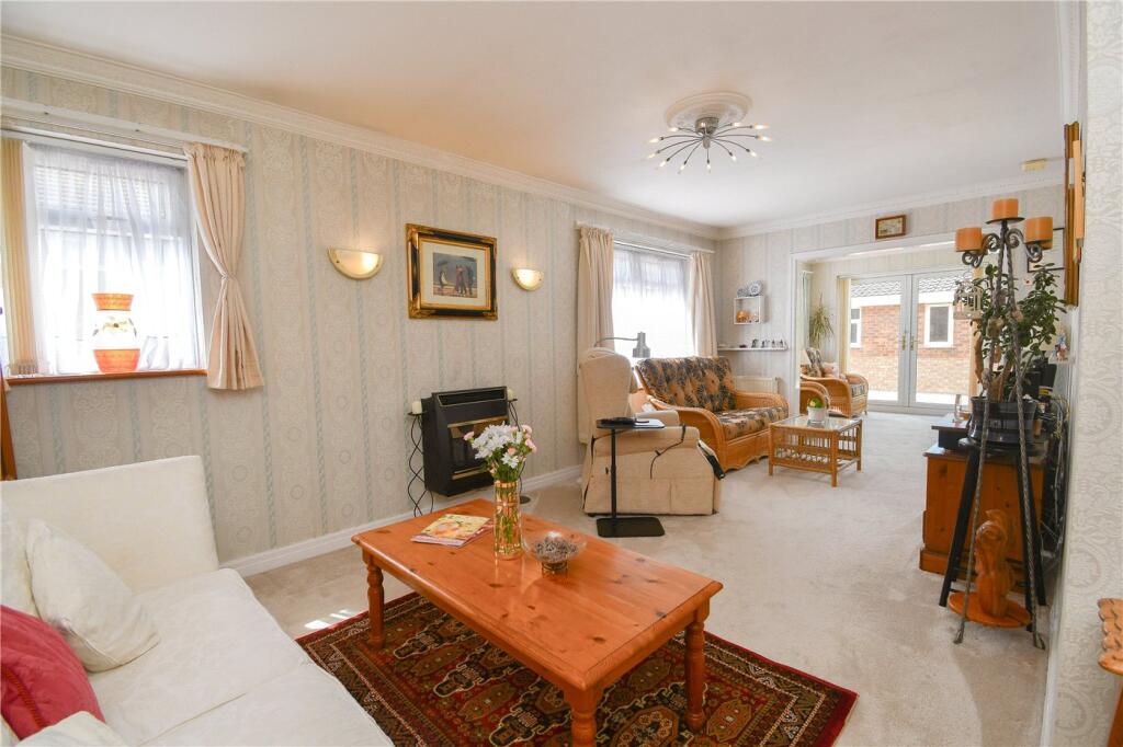 Glasier Road, Moreton, Wirral photo 2