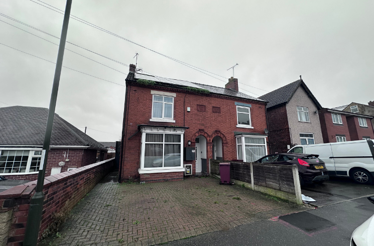 3-bed semi-detached on Charlesworth Street, S44, £110,000