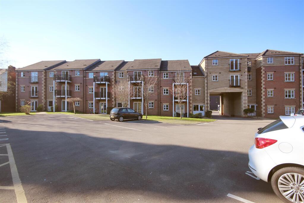 Main image of property: Chesterfield Road, Sheffield