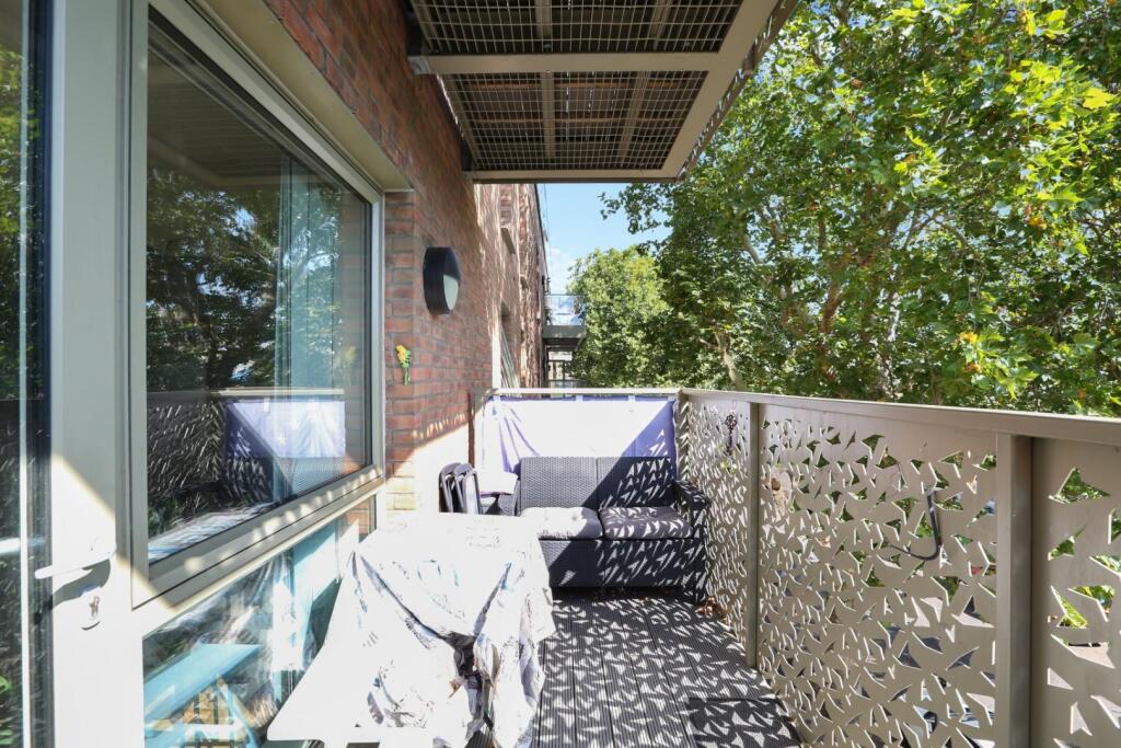 Apartment in London - View 3