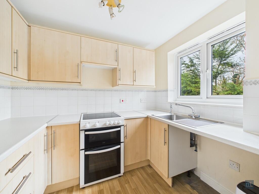 Gipping Place, Stowmarket, Suffolk, IP14 1JW photo 4