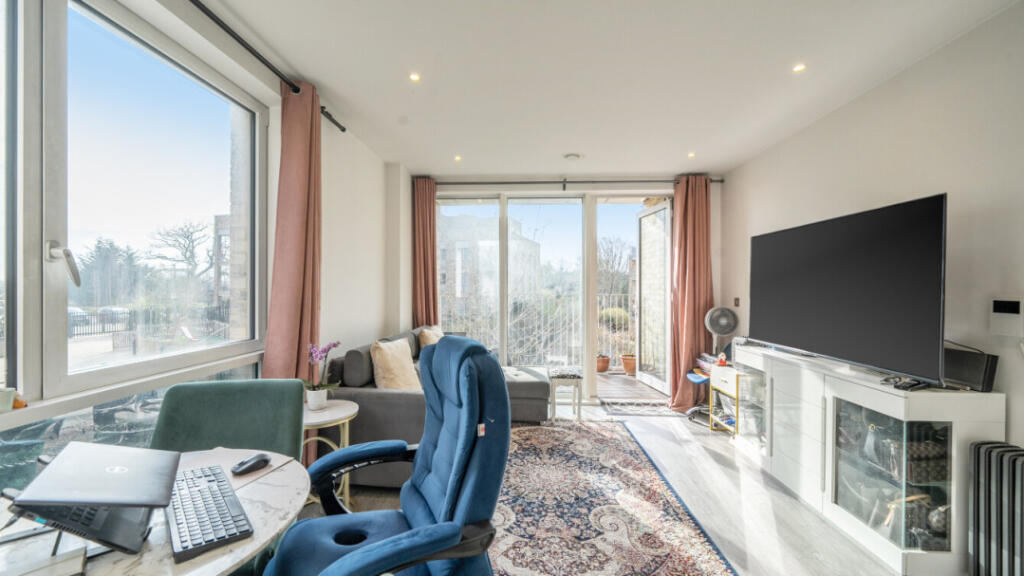 Laidlaw House, Medawar Drive, London, NW7 1SS photo 3
