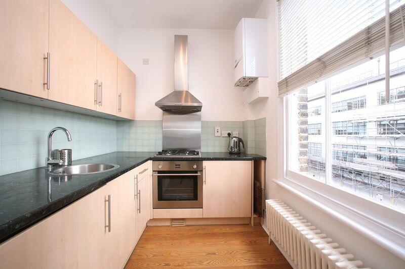 Apartment in London - View 3