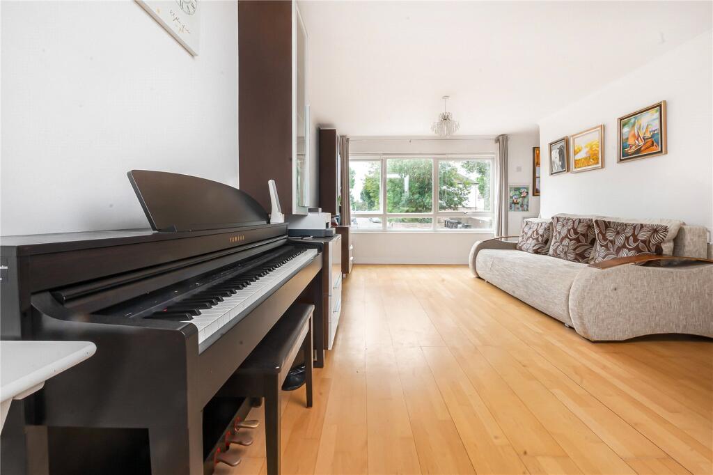 Apartment in London, Whitton - View 5
