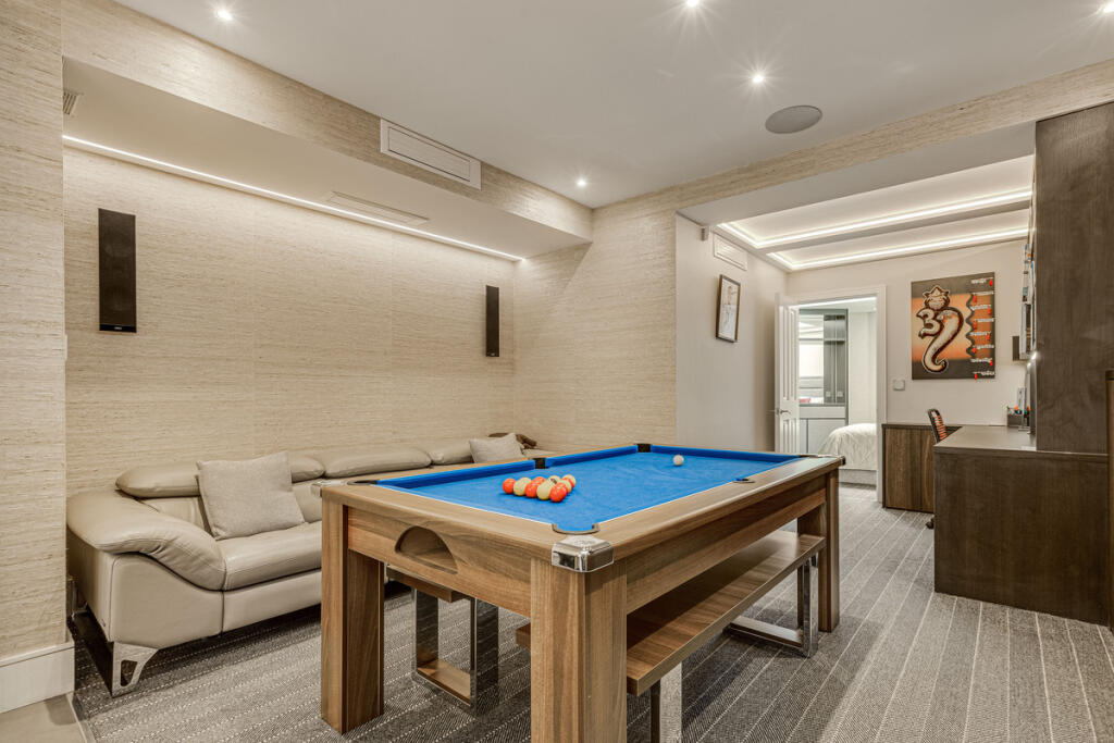 House in London - View 5