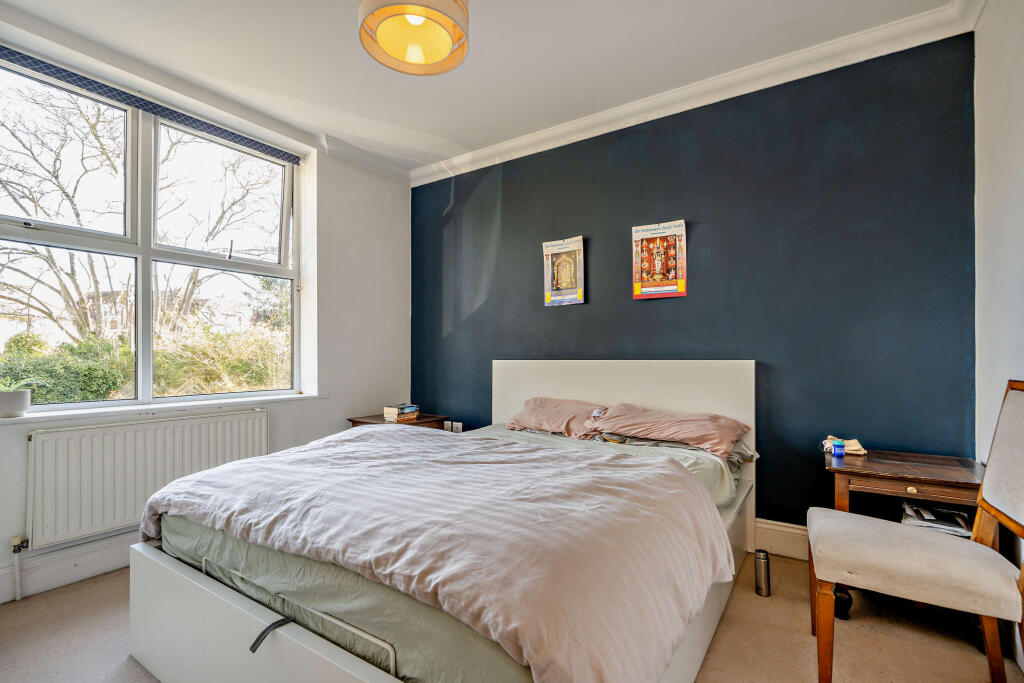 Apartment in Bournemouth - More