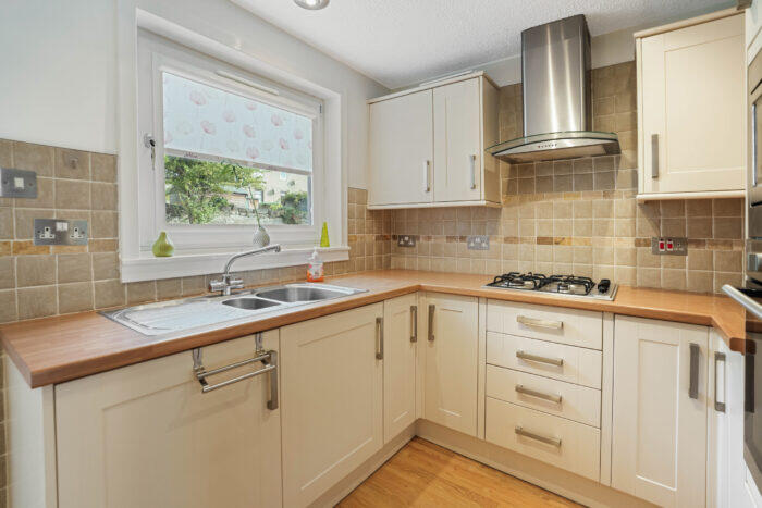 House in Kirkcaldy - More