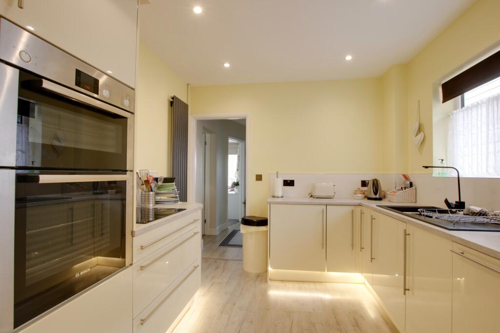 House in Fareham, Hampshire - View 5