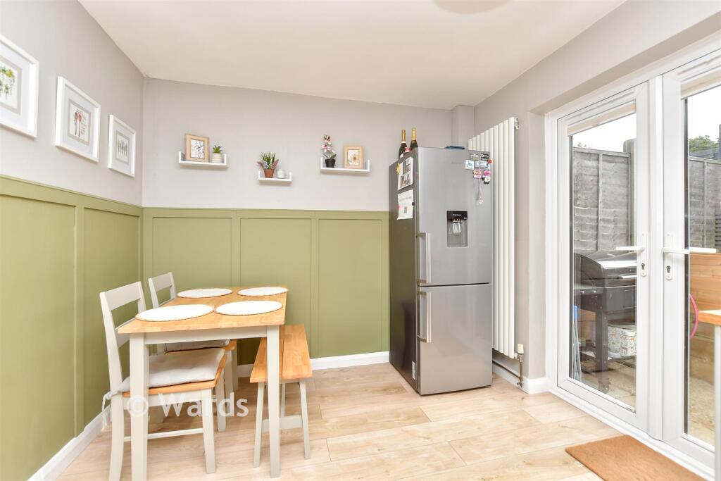 House in Gillingham, Medway - More