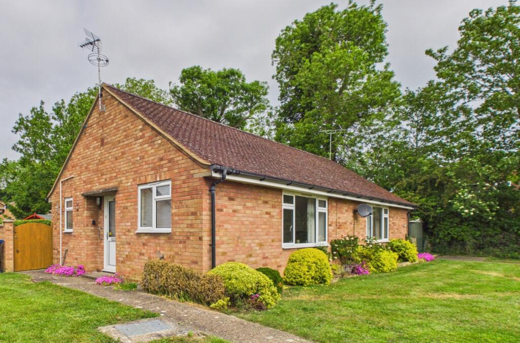 Main image of property: Queens Close, Harston