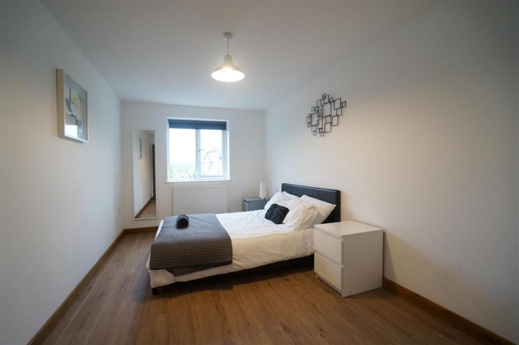 Apartment in Bangor, Glanadda - View 5