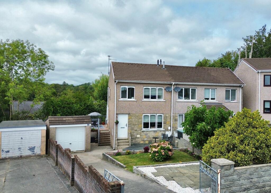 Main image of property: Ty Fry Close, Brynmenyn, CF32