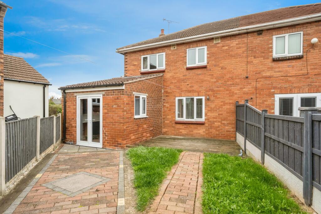 Springcroft Drive, Doncaster, DN5 photo 2