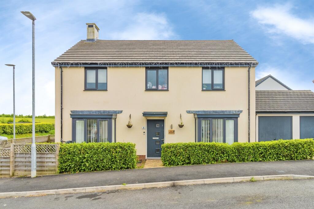 Main image of property: Oathills Crescent, PAIGNTON