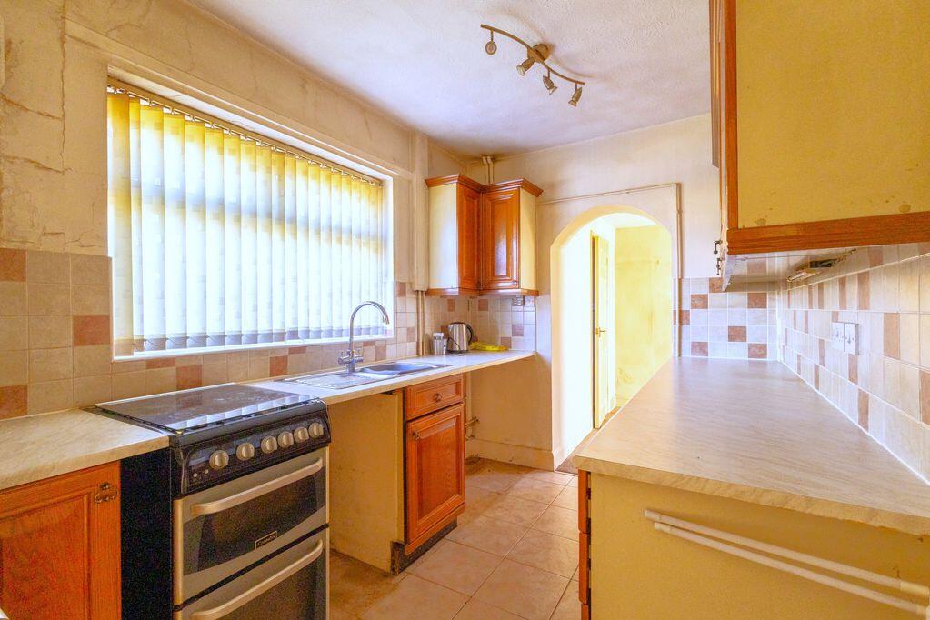 House in Chirk, Walden Crescent - View 4