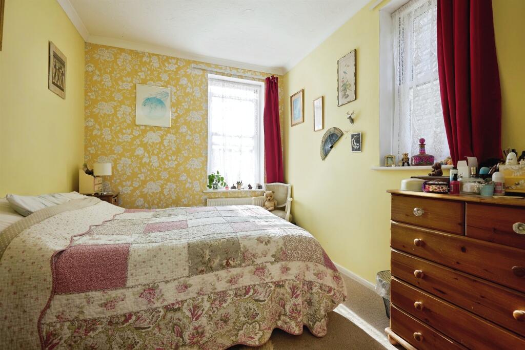 Additional image 4 of High Street, Henstridge, Templecombe