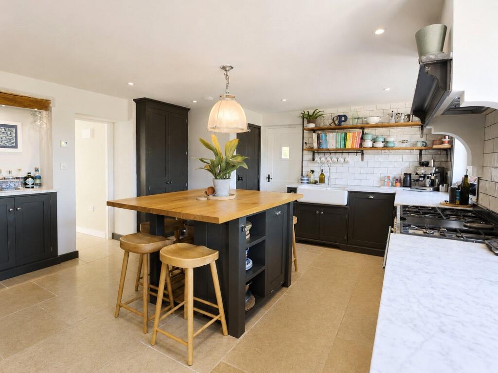 House in Tonbridge - View 4