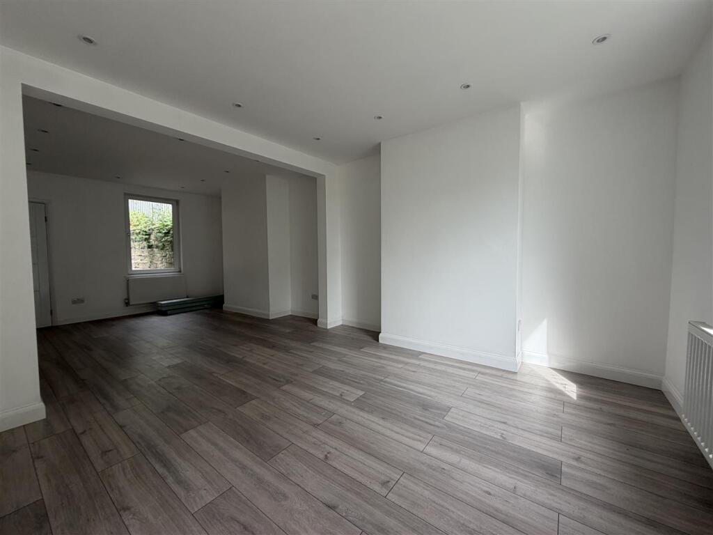 House in Swindon - View 2