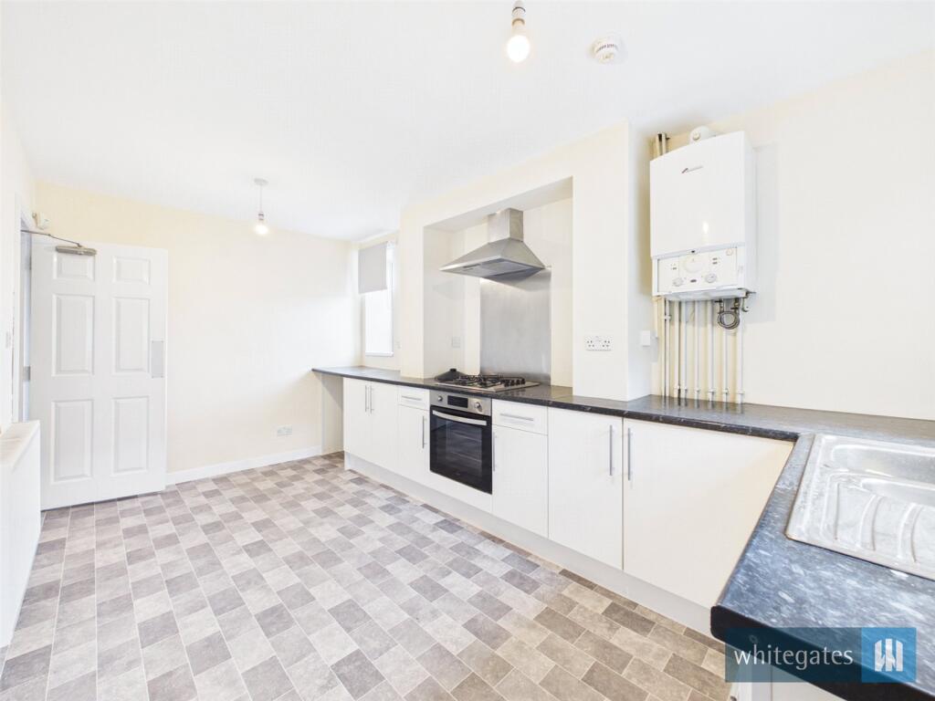 House in Bradford - View 4