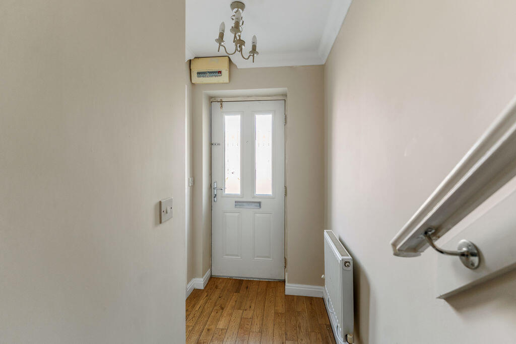 House in Grimsby, Healing - View 3