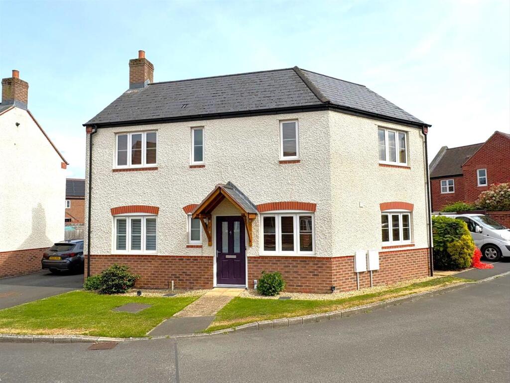 Main image of property: Fothersway Close, Badsey, Evesham