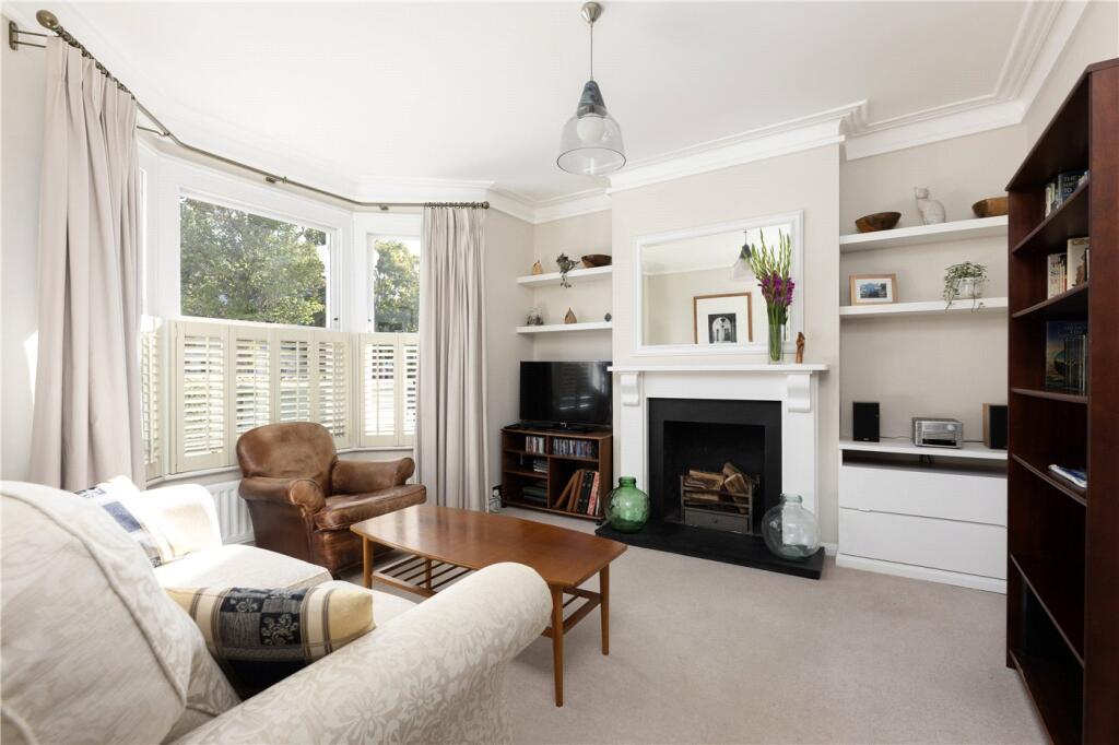 Trentham Street, London, SW18 photo 4