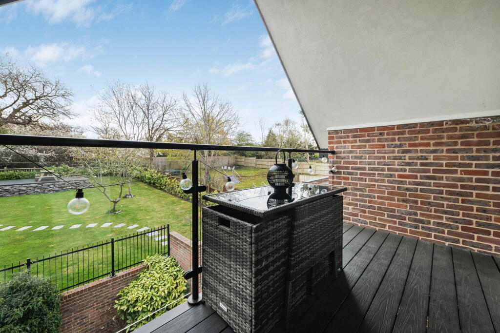 Apartment in London - View 4