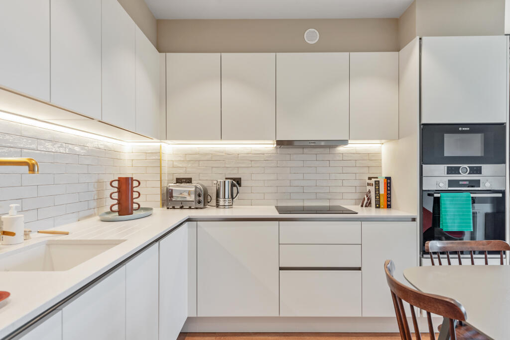 Apartment in London - View 2