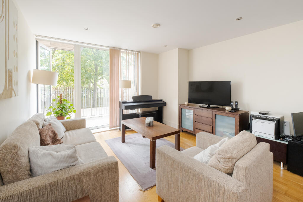 Main image of property: Drayton Park, London, N5
