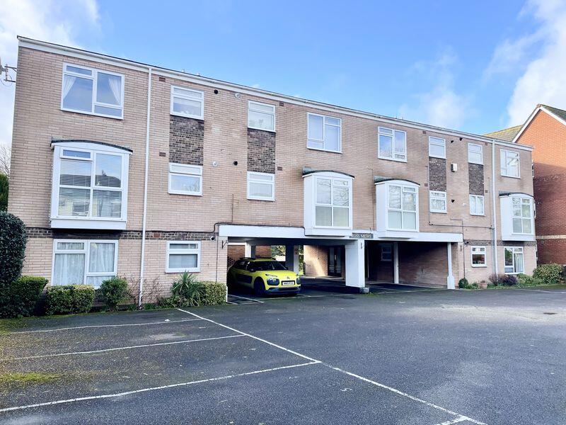 Main image of property: Victoria Road, Netley Abbey, SO31