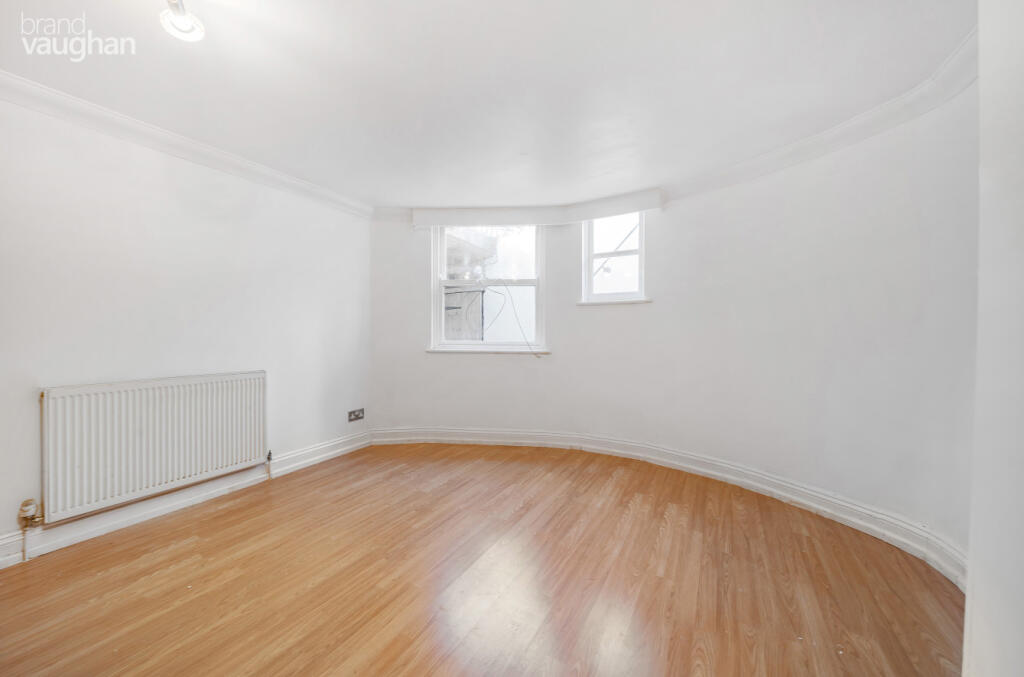 Apartment in Brighton - View 4