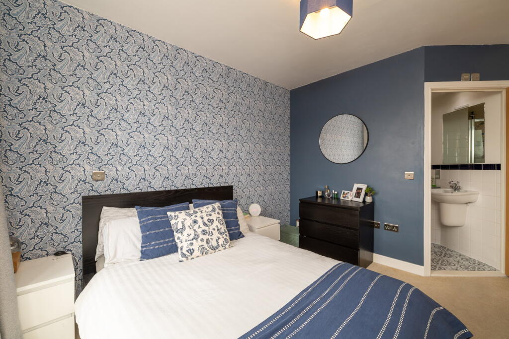 Apartment in Birmingham - More