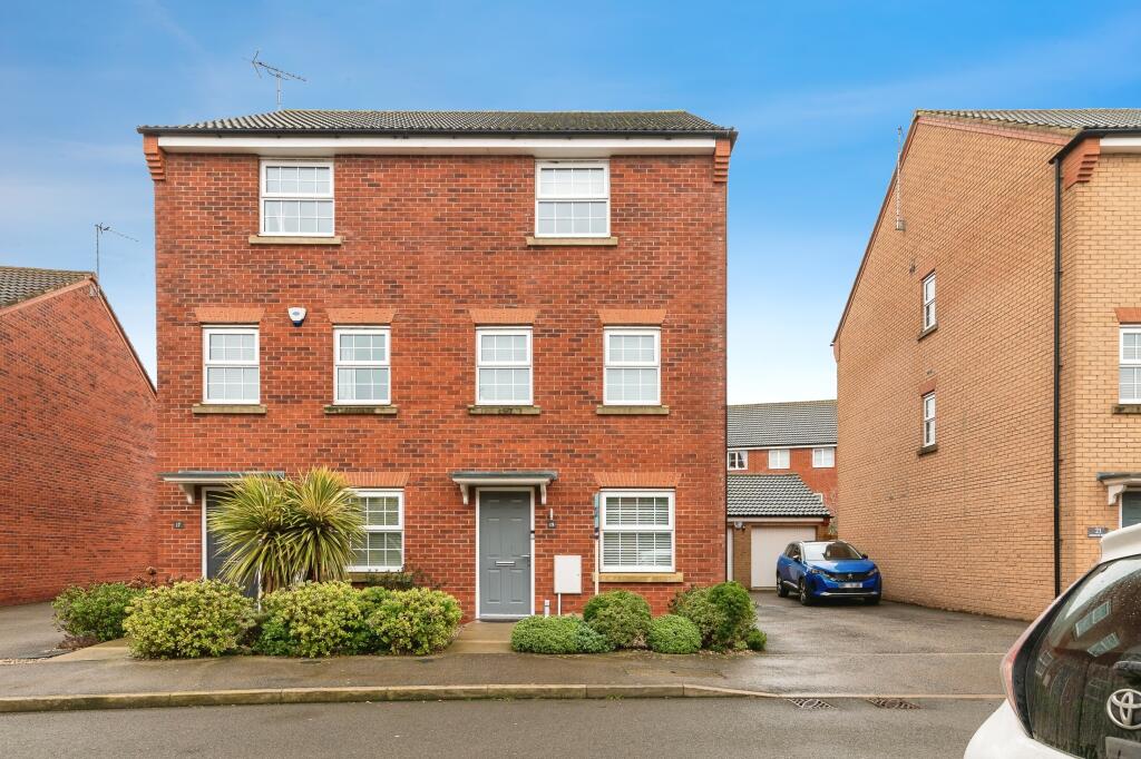 4-bed semi-detached on Axmouth Drive, Nottingham, NG3, £325,000