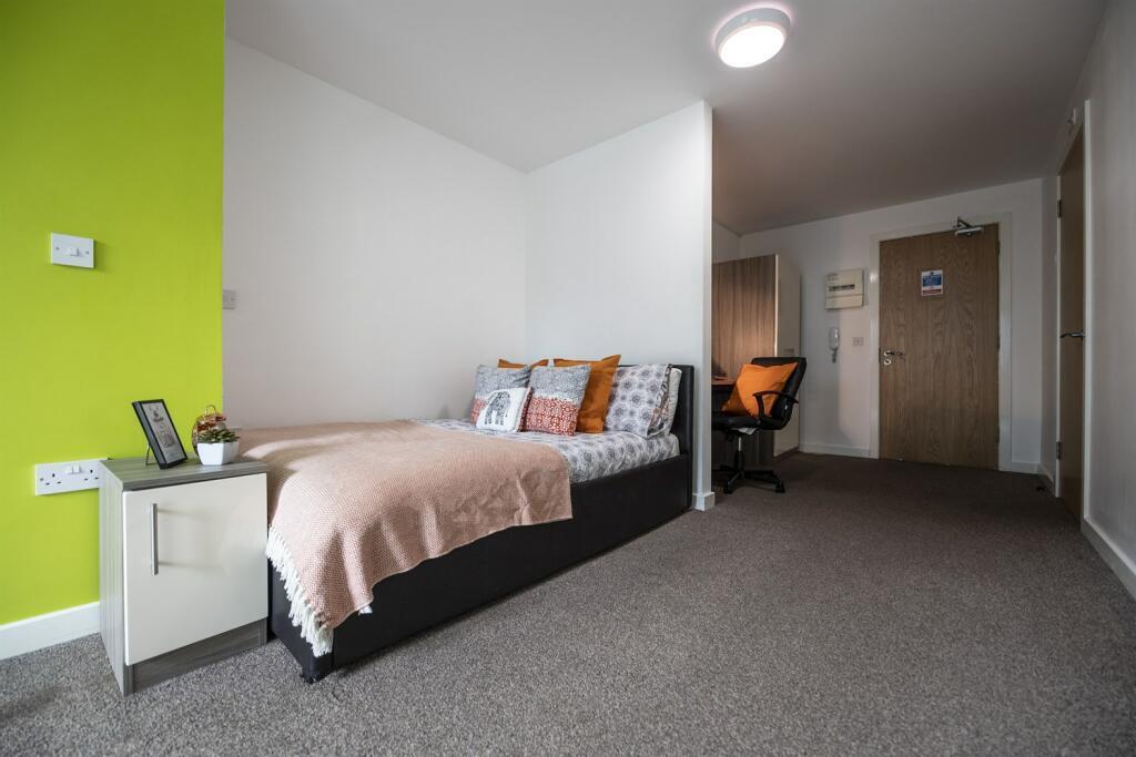Main image of property: Corporation Road, Middlesbrough, TS1 1LY