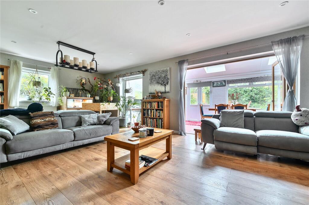 5-bed detached on The Paddock, Headley, Hampshire, GU35, £685,000