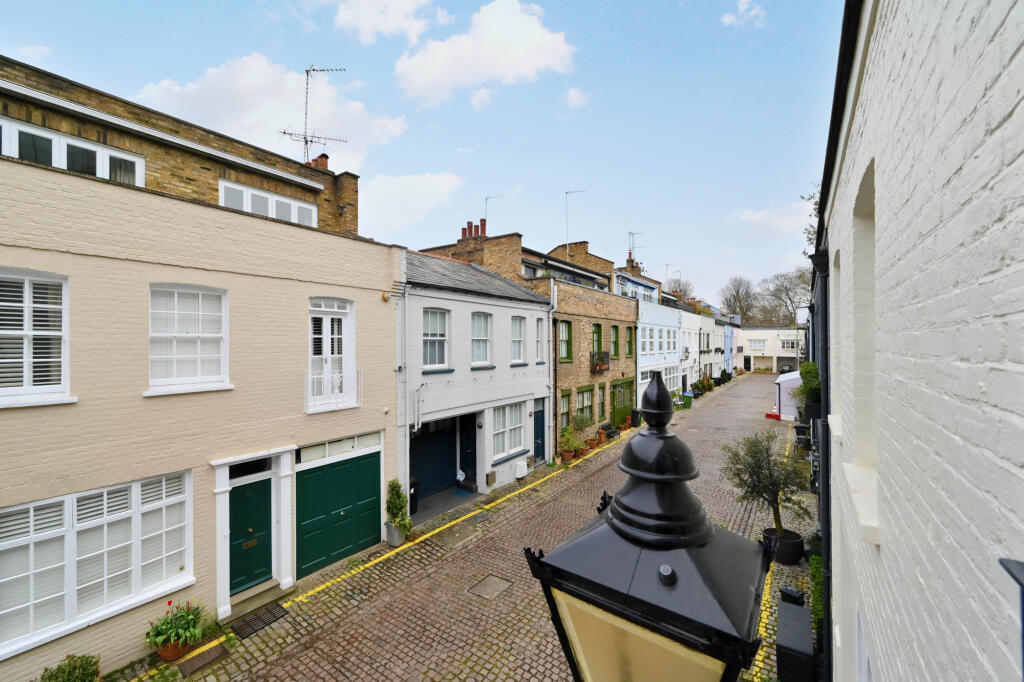 4 bedroom terraced house for rent